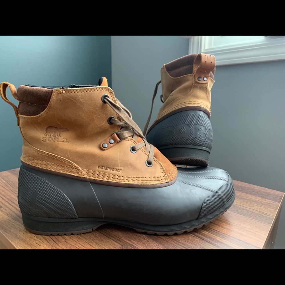 Men Sorel winter boots